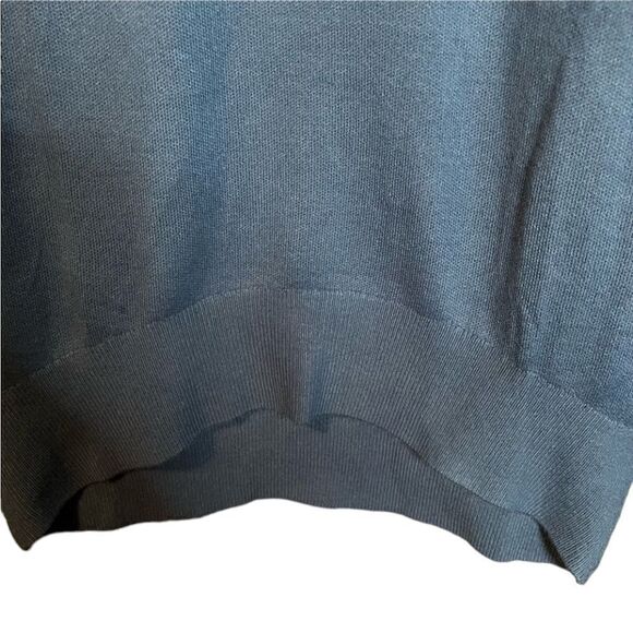Isaac mizrahi blue crew neck sweater. - Picture 9 of 11
